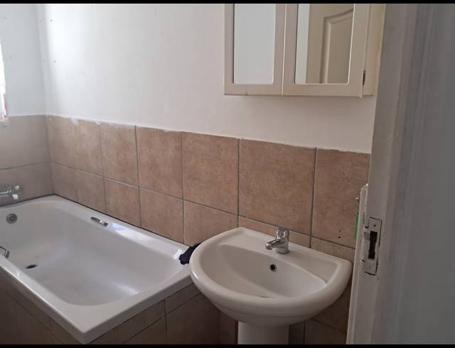 2 BEDROOM CLUSTER FOR SALE IN BERGSIG
